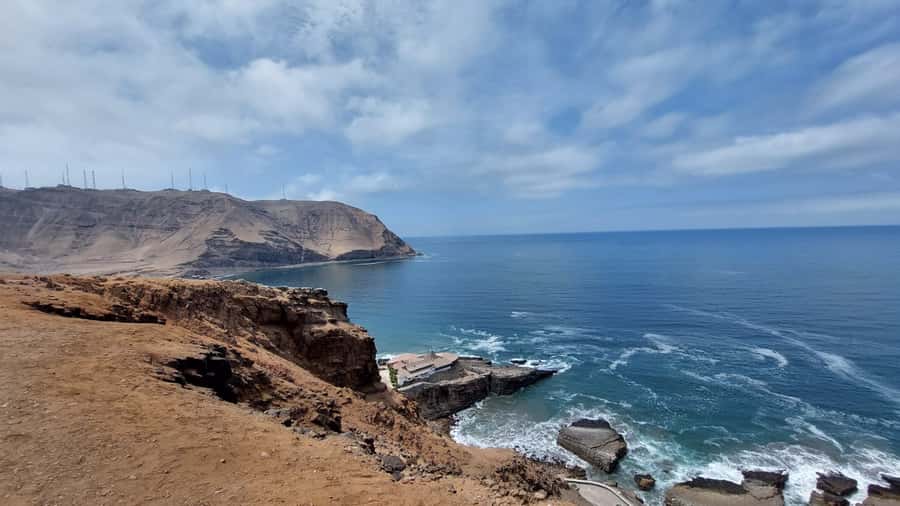 Lima Bike Tour: La Costa Verde & Jesus Statue in Chorrillos - Larcomar and the cliff-breeze feeling in Miraflores
