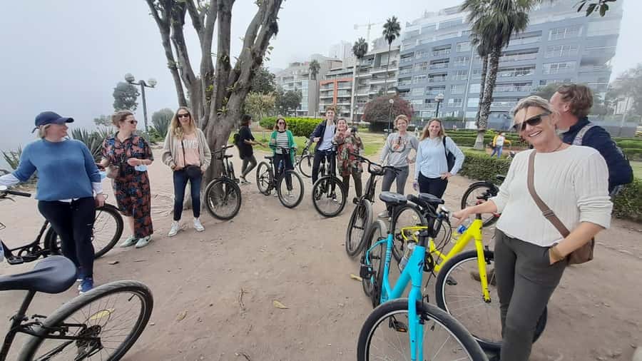 Lima Bike Tour: La Costa Verde & Jesus Statue in Chorrillos - Price, group size, and why $30 feels fair for this route