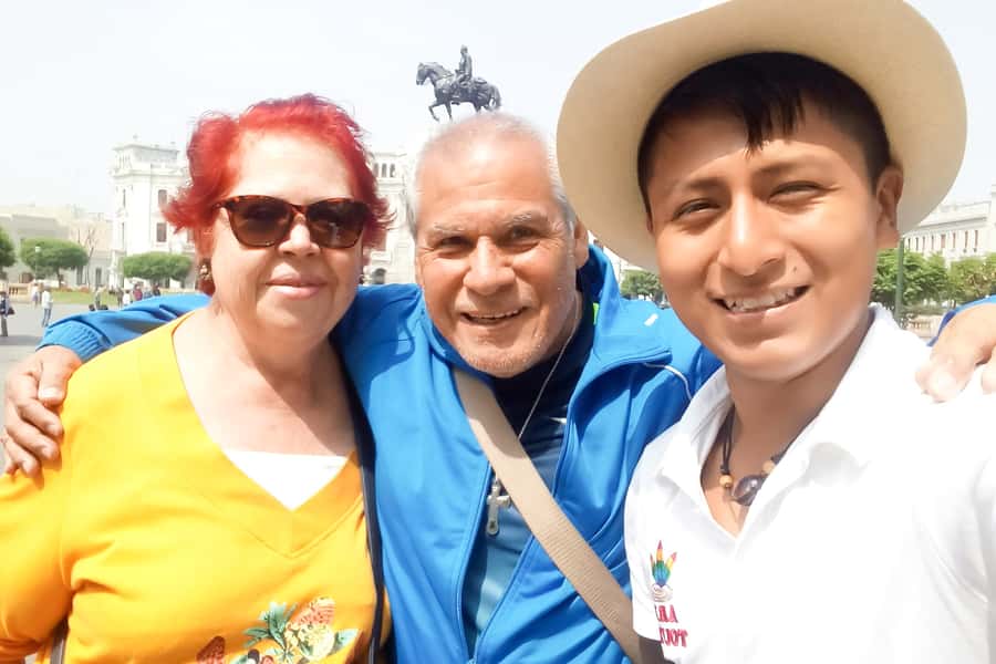 Lima: City Highlights Small Group Tour - Plaza San Martín: balconies, ancestral homes, and quick photo freedom