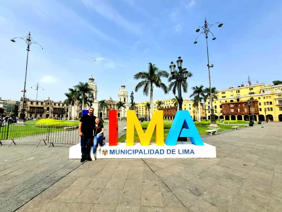 Lima: City Highlights Walking Tour & Catacombs - Plaza Mayor de Lima: the power-and-faith cluster in one guided loop