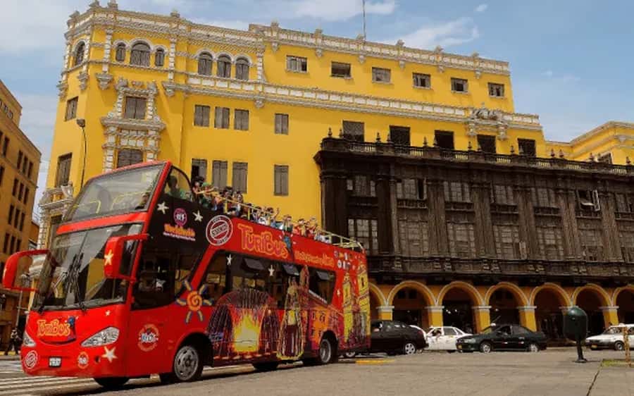 Lima : City tour 360° Panoramic bus - Sightseeing Tour - Parque de la Reserva and the Magic Water Circuit