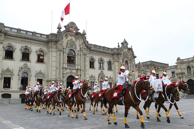 Lima City tour and Catacombs Museum (04 hours) Private Tour with guide in Lima - Plaza San Martin: a compact history lesson in the second most important square