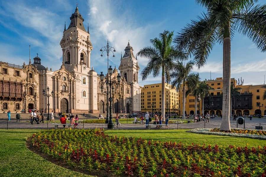 Lima : City Tour by Panoramic Bus - Walking & Catacombs - The Panoramic Bus Route: Seeing Lima from Miraflores to San Isidro