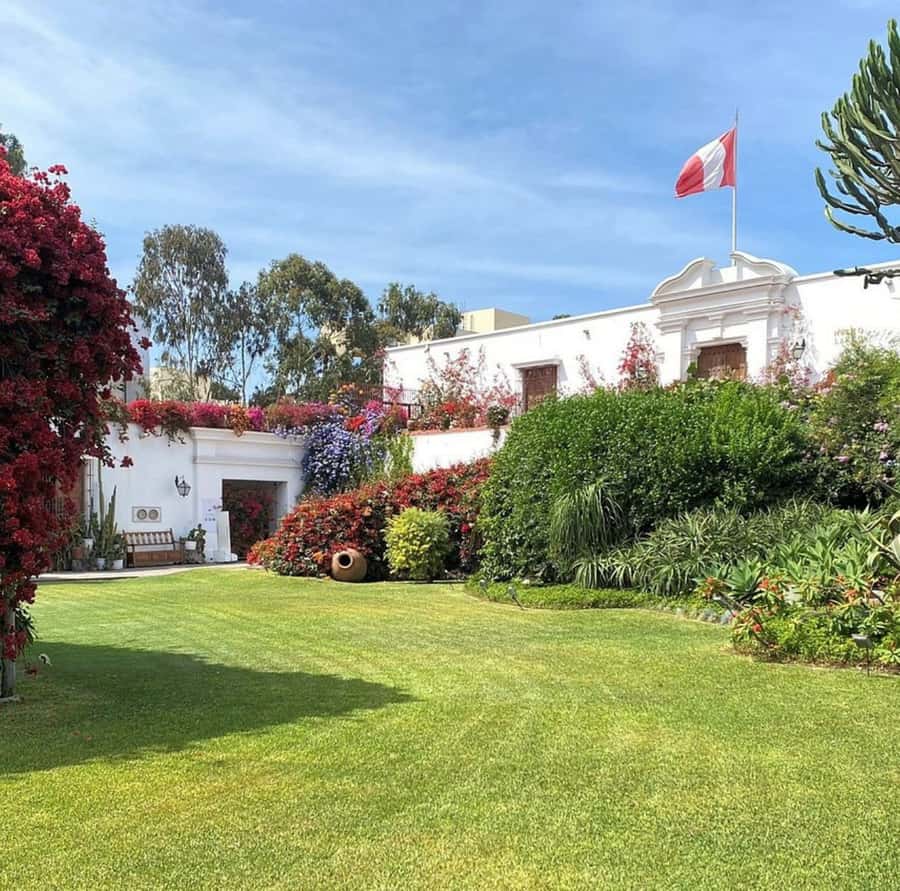 Lima city tour: Larco Museum and Huaca Pucllana - A smart way to spend your Lima half-day