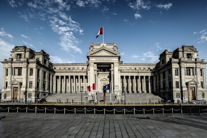 Lima City Tour Plus + Video by Drone - Group - Plaza de Armas: Lima Cathedral, Government Palace, Archbishop’s Palace, and the vibe of power