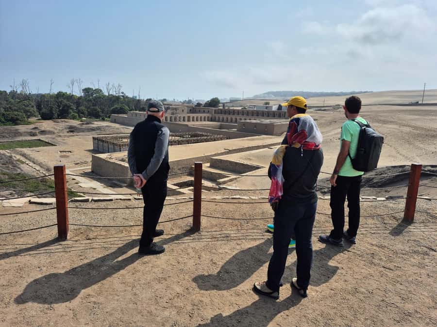 Lima Full-Day Main Attractions Tour - Pachacamac: one guided hour that helps you read the ruins