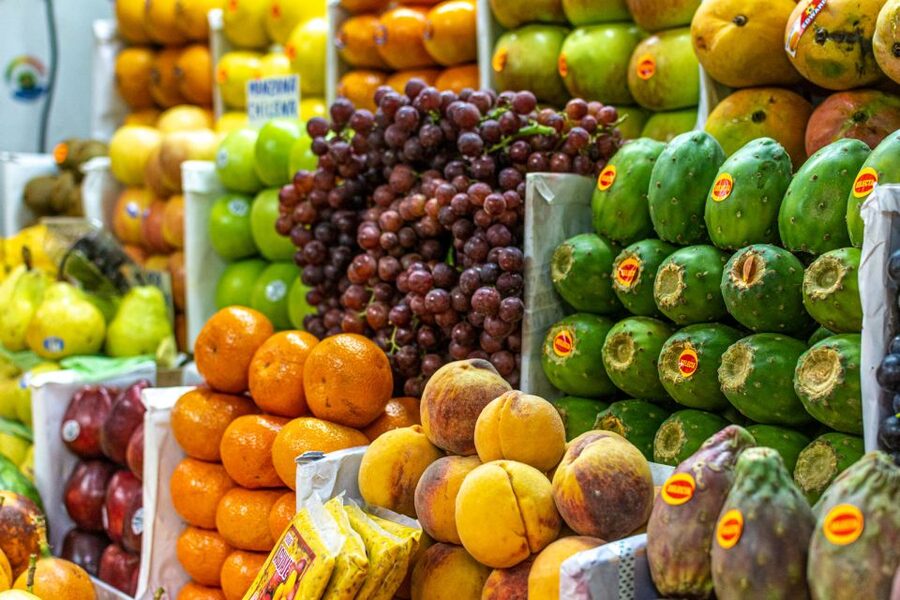 Lima: Historic Center Street Food, Market, and Eateries Tour - Barrio Chino and chifa: street food with a Peru-Chinese twist