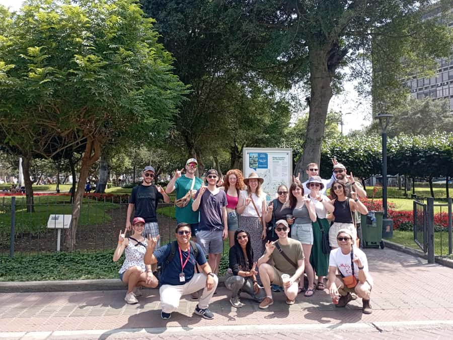 Lima: Historic Center Walking Tour with Pisco Sour Tasting - Plaza San Martín to Gran Hotel Bolívar: Lima’s Look and Feel