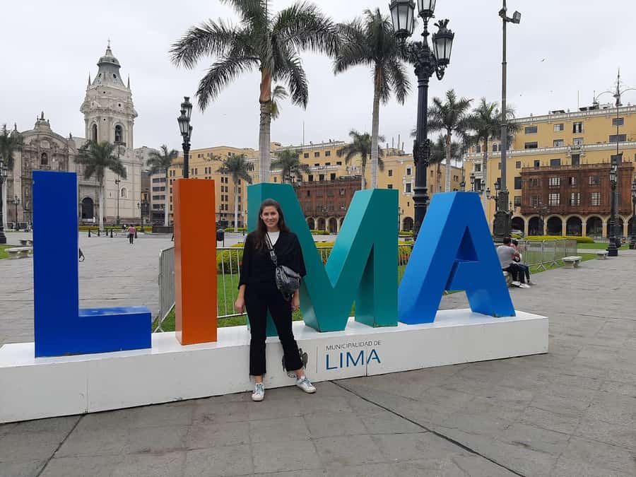 Lima: Historic Downtown, Miraflores & Catacombs Private Tour - Private pickup, then a smart 4-hour route through Lima