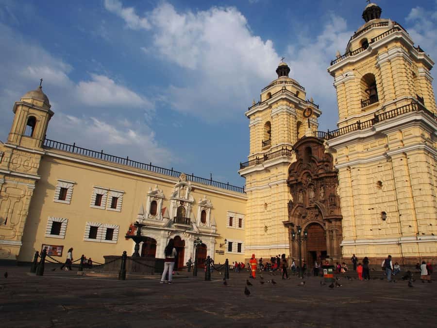 Lima: Incredible City tour half day - Hotel pick-up in Miraflores and San Isidro: what to expect