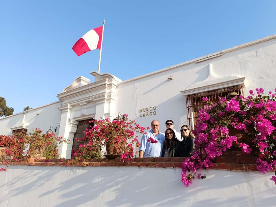 Lima: Larco Museum Entry Ticket & Guided Tour with Pickup - Why Larco Museum feels different from a typical art stop