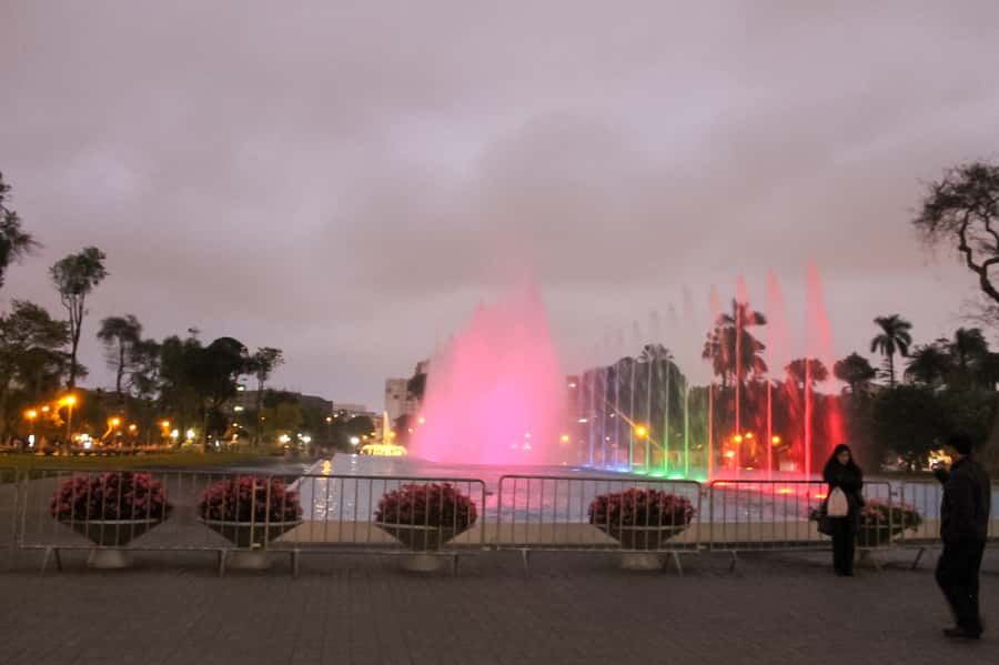 Lima: Lights, Pisco, and Fun Night Tour and Pisco Tasting - Traditional bars and the shift from cocktails to street food
