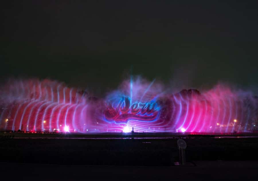 Lima: Magic Water Circuit and Dinner Show Tickets - El Parque de la Reserva: Magic Water Circuit, 13 fountains, and an 80 meter jet