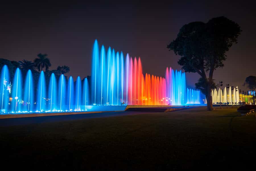 Lima: Magic Water Circuit Light Show Tour with Pickup - The 110-minute guided circuit: what you will see and why it matters