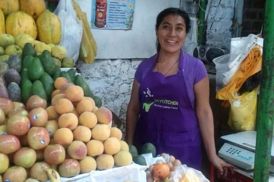 Lima: Market Tour, 35 Fruits Tasting & Cooking Class - Surquillo Market Nro 1: Finding fruit, herbs, and Andes ingredients