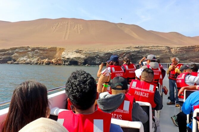 Lima : Paracas & Huacachina- Day to Islas Ballestas & Sandboard - Pisco Nietto in Ica: Wine Tasting, Pisco Toasts, and Learning the Process