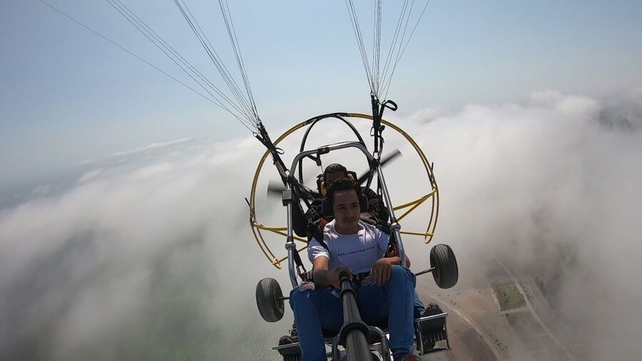 Lima: Paragliding Flight Over Costa Verde Districts - Safety, Pilots, and What to Wear so You Stay Comfortable