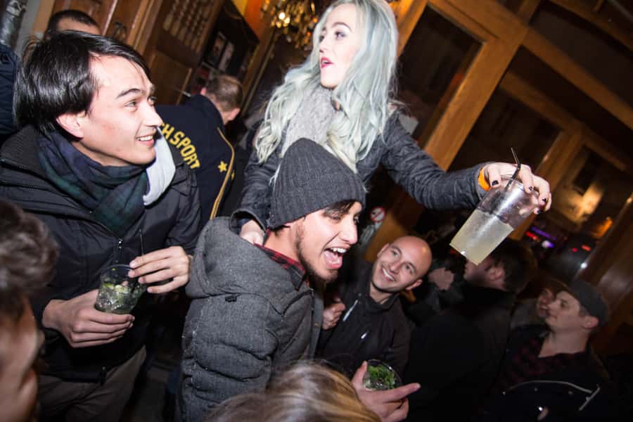 Lima: Party tour Fridays Barranco / Saturdays Miraflores - Stop 2: premium beer deals and the next round