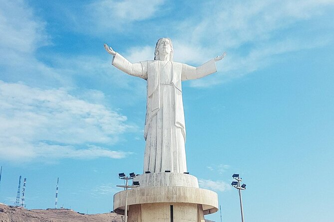 Lima Photo Day Tour - Starting where Lima feels like Lima: Plaza de Armas