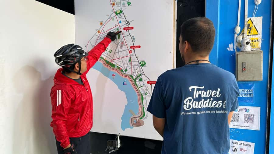 Lima: Sightseeing Bike Tour with Food and Drink Tastings - Key highlights worth caring about
