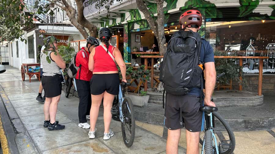 Lima: Sightseeing Bike Tour with Food and Drink Tastings - Surquillo market fruits: the sweet break before the main dish