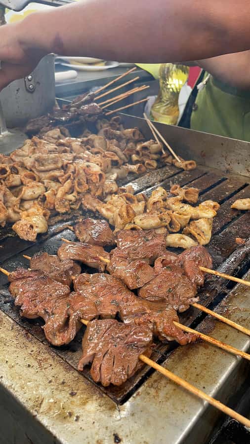 Lima Street Food: A gastronomic adventure through the city. - Plaza Mayor de Lima: eating in the historic center