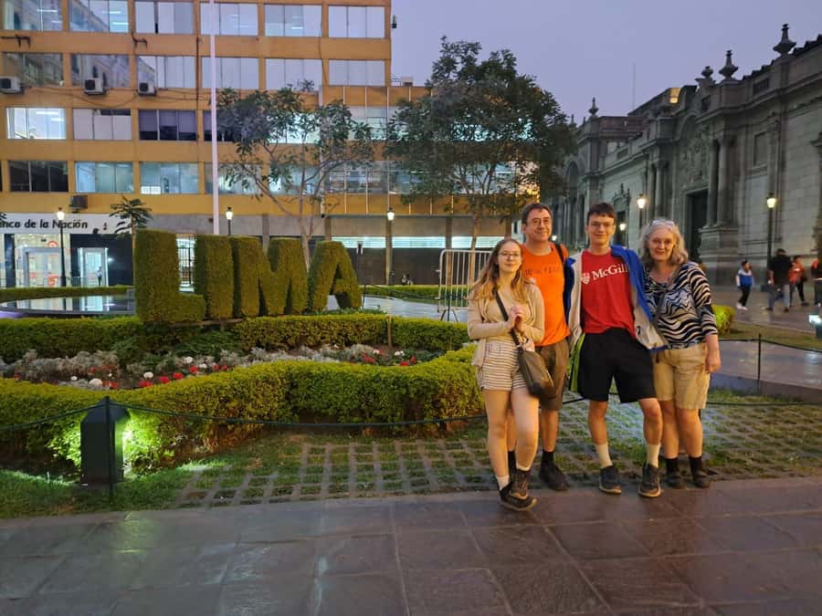 Lima: Water Magic Circuit, Downtown and Catacombs Night Tour - How the 4-hour schedule stays realistic in Lima traffic