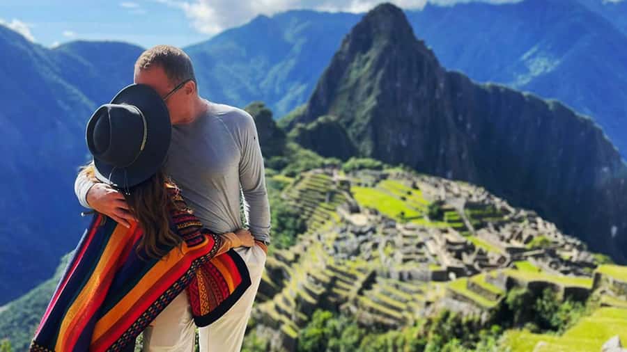 Machu Picchu: 1-day tour by Vistadome Observatory train - Vistadome Observatory train: the ride you’ll remember