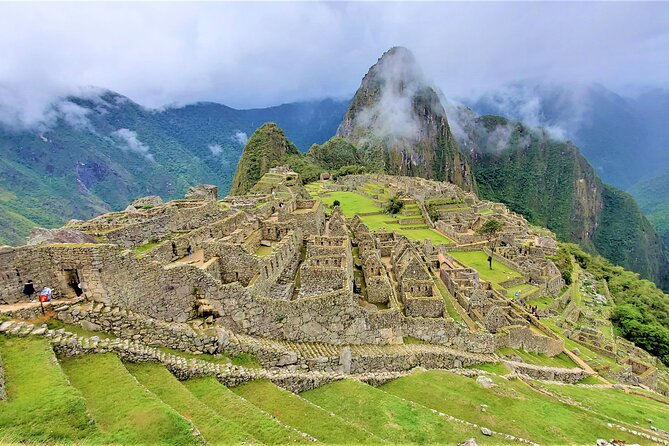 Machu Picchu Entrance Ticket - Circuit 2 With a Private Guide: Getting the Route Done Faster