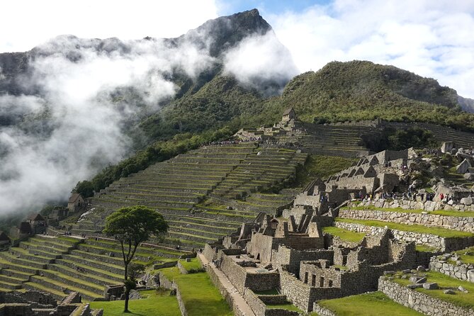 Machu Picchu Full Day Tour from Cusco - Aguas Calientes: lunch, thermal baths, and a little breathing room