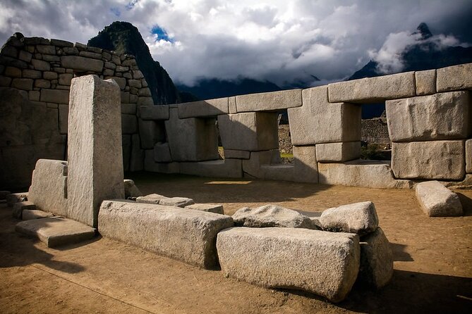 Machu Picchu Private Archaeological and Historical Guided Tour - Pickup from Aguas Calientes: fewer moving parts, less stress