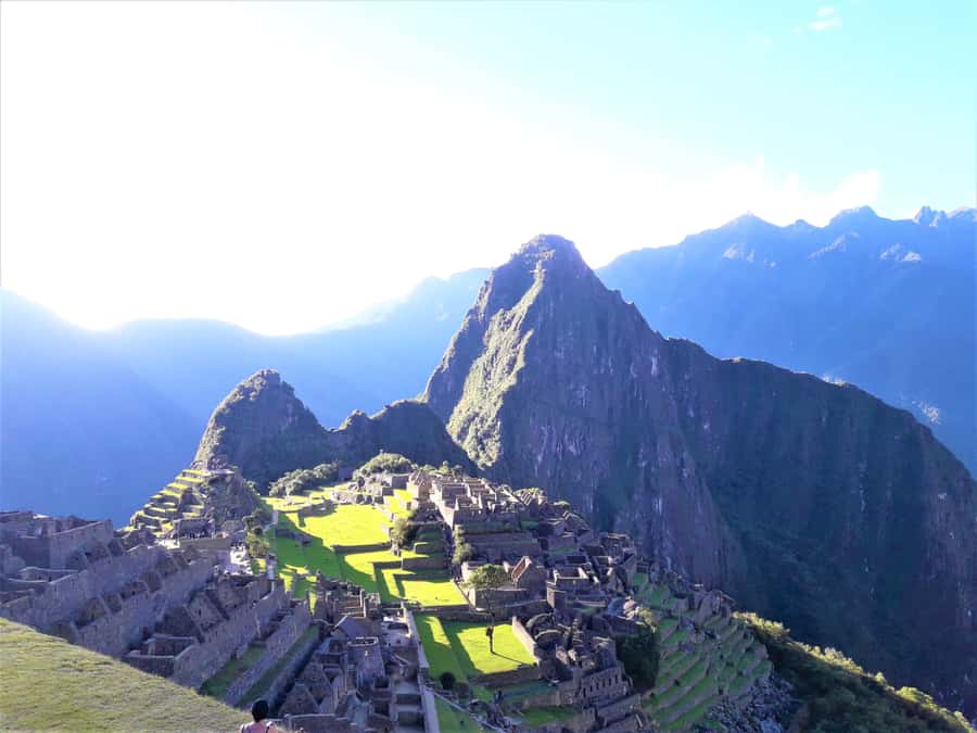 Machu Picchu: Private Tour Guide Service - Getting past the checkpoint, passport in hand
