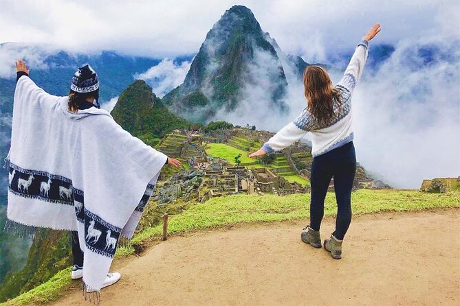 Machu Picchu Small Group Day Tour from Cusco - Sacred Valley to Ollantaytambo: the train day starts before you even reach Aguas Calientes