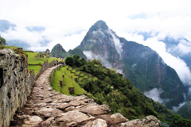Machu Picchu Tour By Train (2 Days) - Group Size and Guide Quality: When This Tour Really Delivers