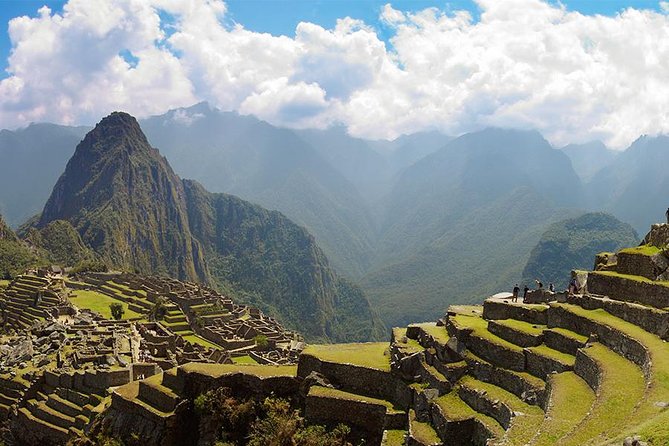 Machu Picchu Tour by Vistadome Panoramic Train from Cusco - Ollantaytambo to Aguas Calientes: The Gateway Phase
