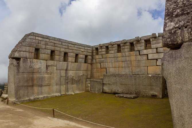 MachuPicchu Private Full Day Tour by Vistadome train from Cusco - Who this private tour fits best