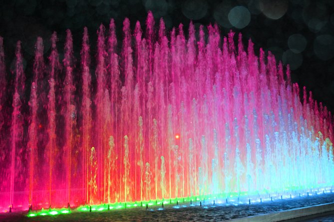 Magic Fountains Park & Bohemian Barranco at Night (Small Group) - What the guides do that makes this tour feel worth it