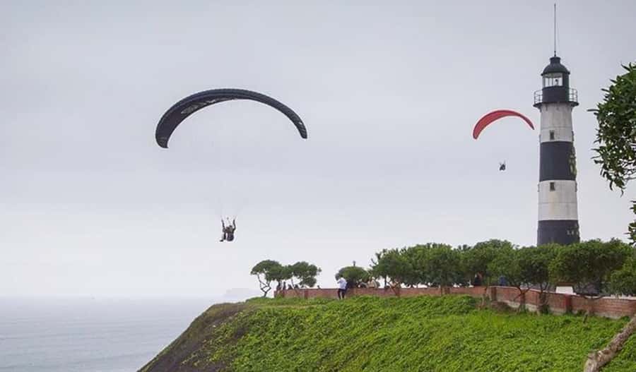 Miraflores & Barranco: Lima’s Modern and Bohemian Tour - Larcomar ocean views, shopping energy, and dining if you want it