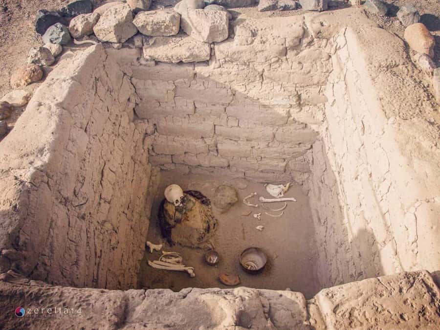 Nazca: Chauchilla Cemetery Archaeological Tour - Chauchilla Cemetery Walk: Tombs, skulls, braids, and mummified children