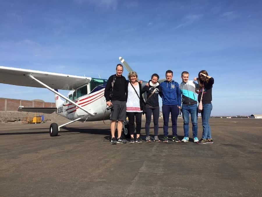 Nazca: Overflight of the Nazca Lines - Getting to Aerodromo Maria Reiche: the Nazca pickup and the short coach ride