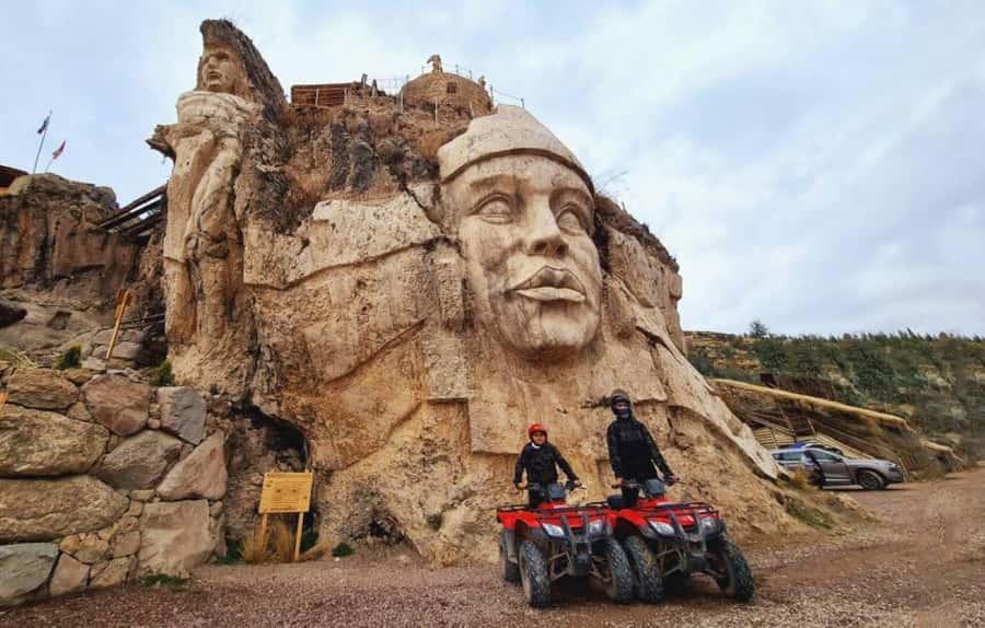 New attraction Morada de los dioses in ATVs - Practice time at the base, safety gear, and first-timer reality