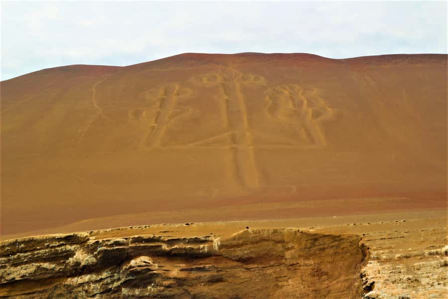 Paracas: Ballestas Islands Guided Boat Tour - Cameras, timing, and what two hours really buys you