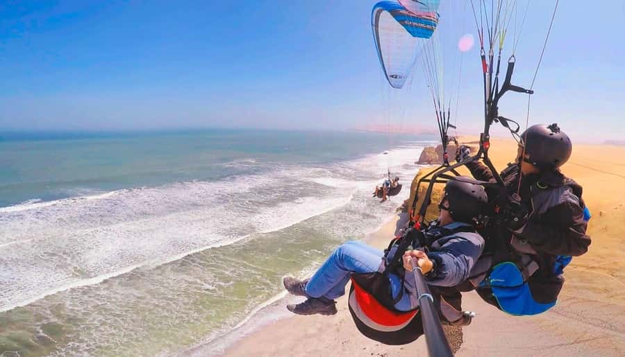 Paracas : Paragliding - Fly Like a Bird - Quick Hits Before You Go