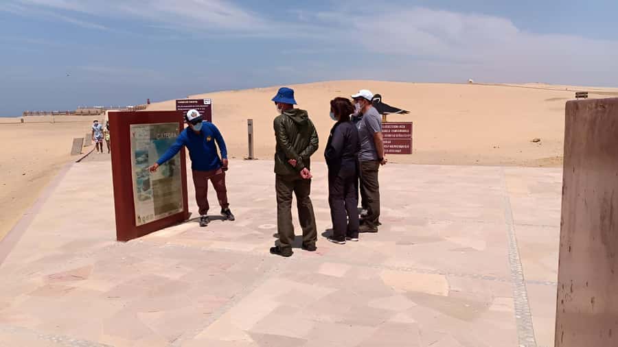 Paracas:Private Tours Paracas National Reserve all inclusive - Playa Roja: red sand, cold-water drama, and easy photo angles