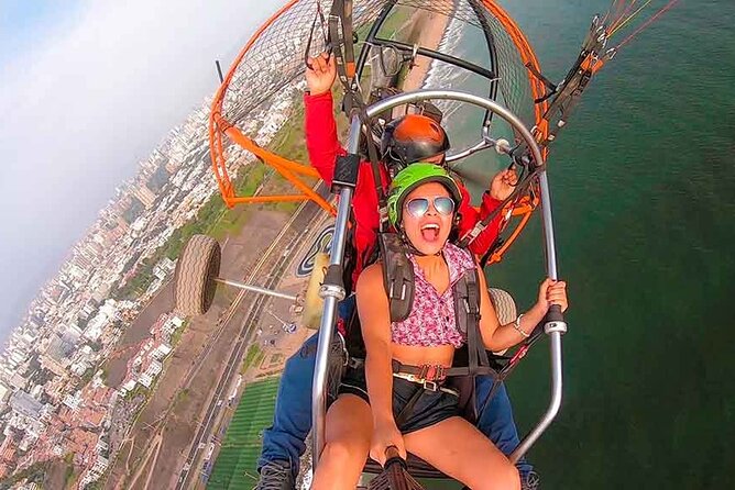Paragliding in Lima - Costa Verde - Who Should Book Paragliding Here