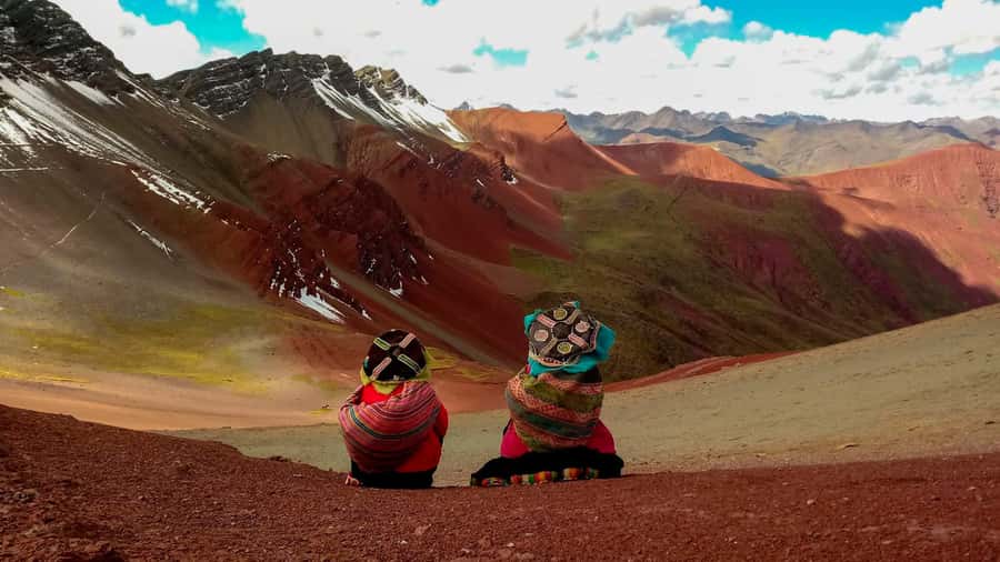 Peru: Rainbow Mountain and Red Valley View Point Tour - Cusco pickup, the early start, and Cusipata breakfast
