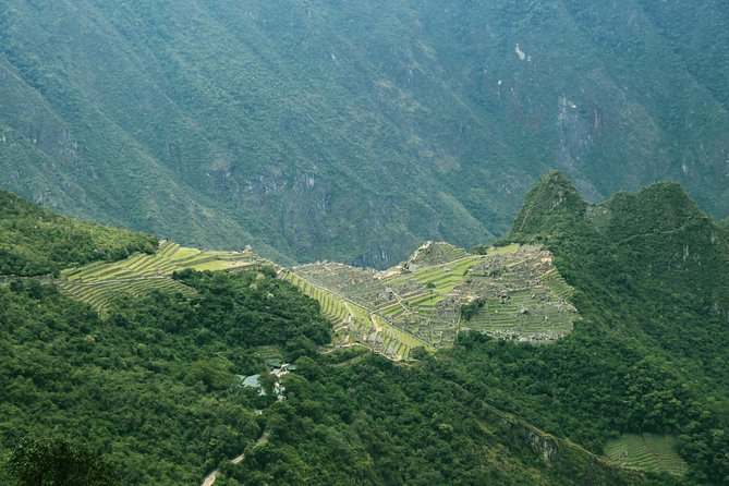 Private Machu Picchu day trip from Cusco - The private guide factor: Abelardo, Samuel, Katia, and Roberto styles