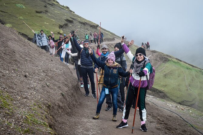 Private Rainbow Mountain Tour From Cusco – Vinicunca Rainbow Mountain - At the summit: guided context and real free time for photos
