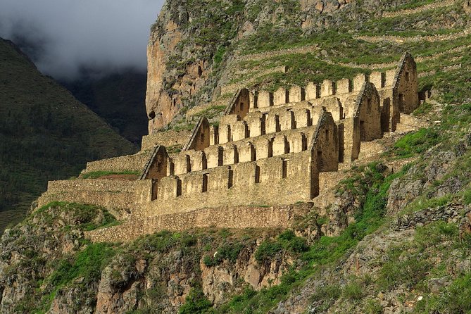 Private Tour: 6 days|| Cusco || MachuPicchu ||Rainbow Mountain|| - Rainbow Mountain (Vinicunca) Day 4: The 4:00 am Start and Oxygen Support
