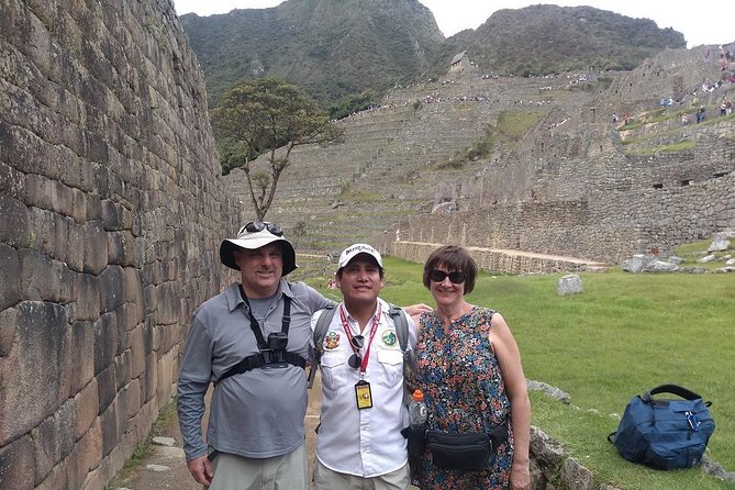 Private Tour Guide in Machupicchu from Aguas Calientes. - Getting from Aguas Calientes to the main entrance in about 25 minutes